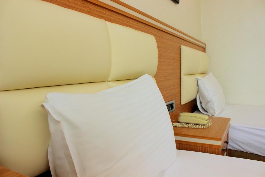 Hotel Buyuk Paris Istambul Extérieur photo