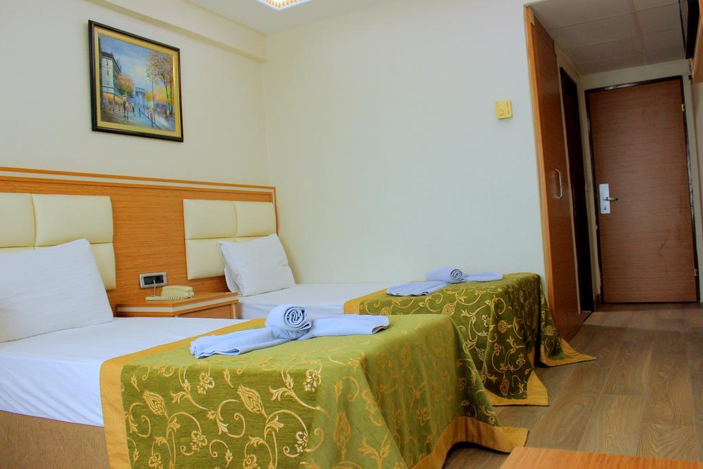Hotel Buyuk Paris Istambul Extérieur photo