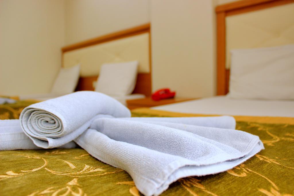 Hotel Buyuk Paris Istambul Extérieur photo