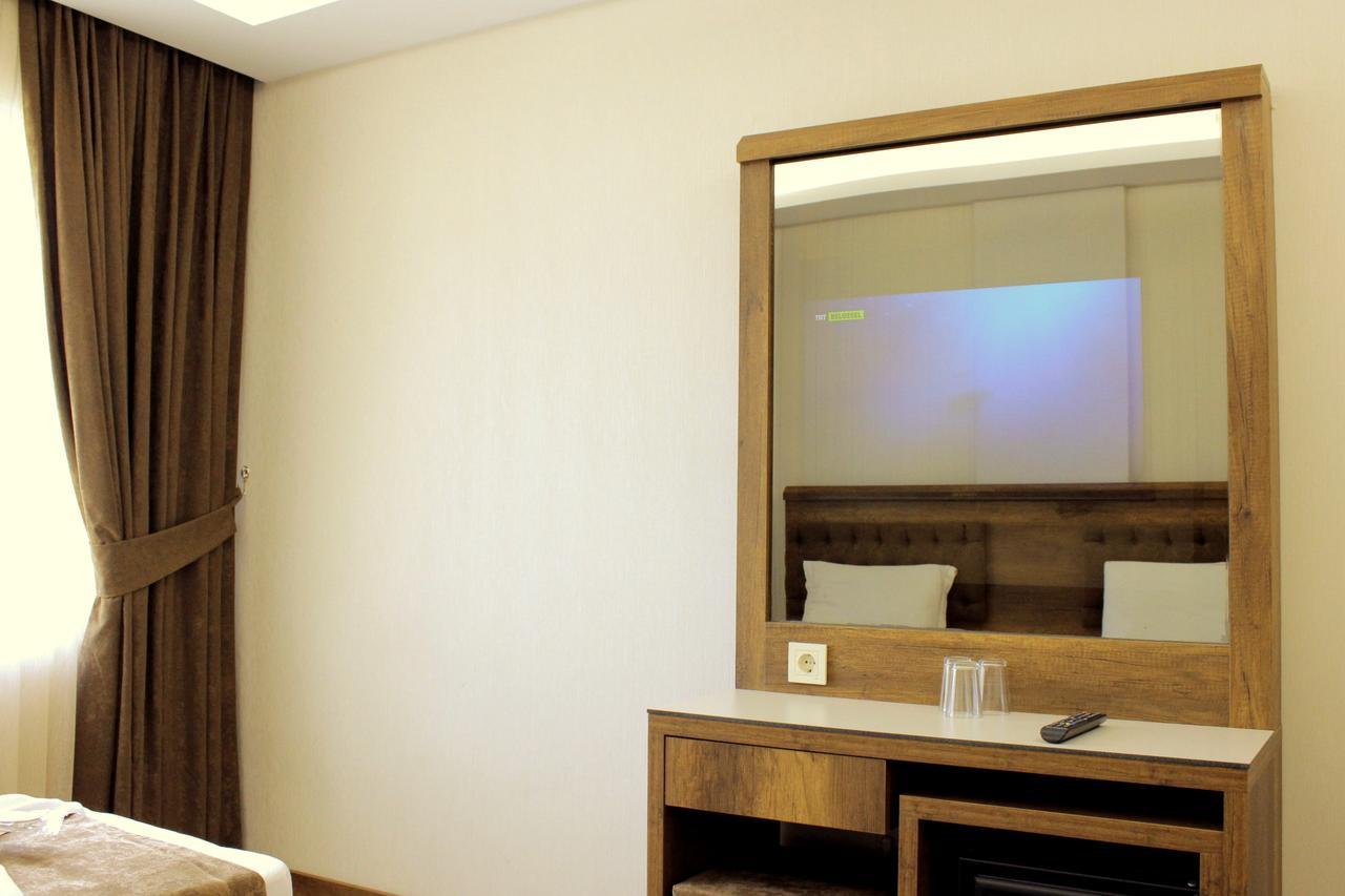 Hotel Buyuk Paris Istambul Extérieur photo