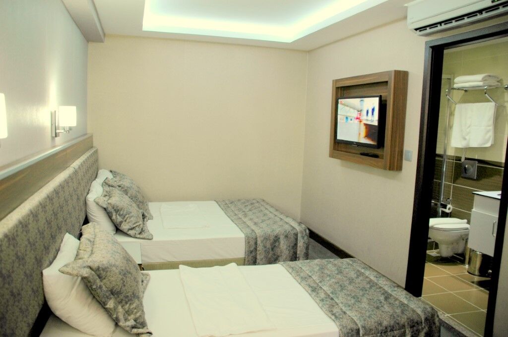 Hotel Buyuk Paris Istambul Extérieur photo